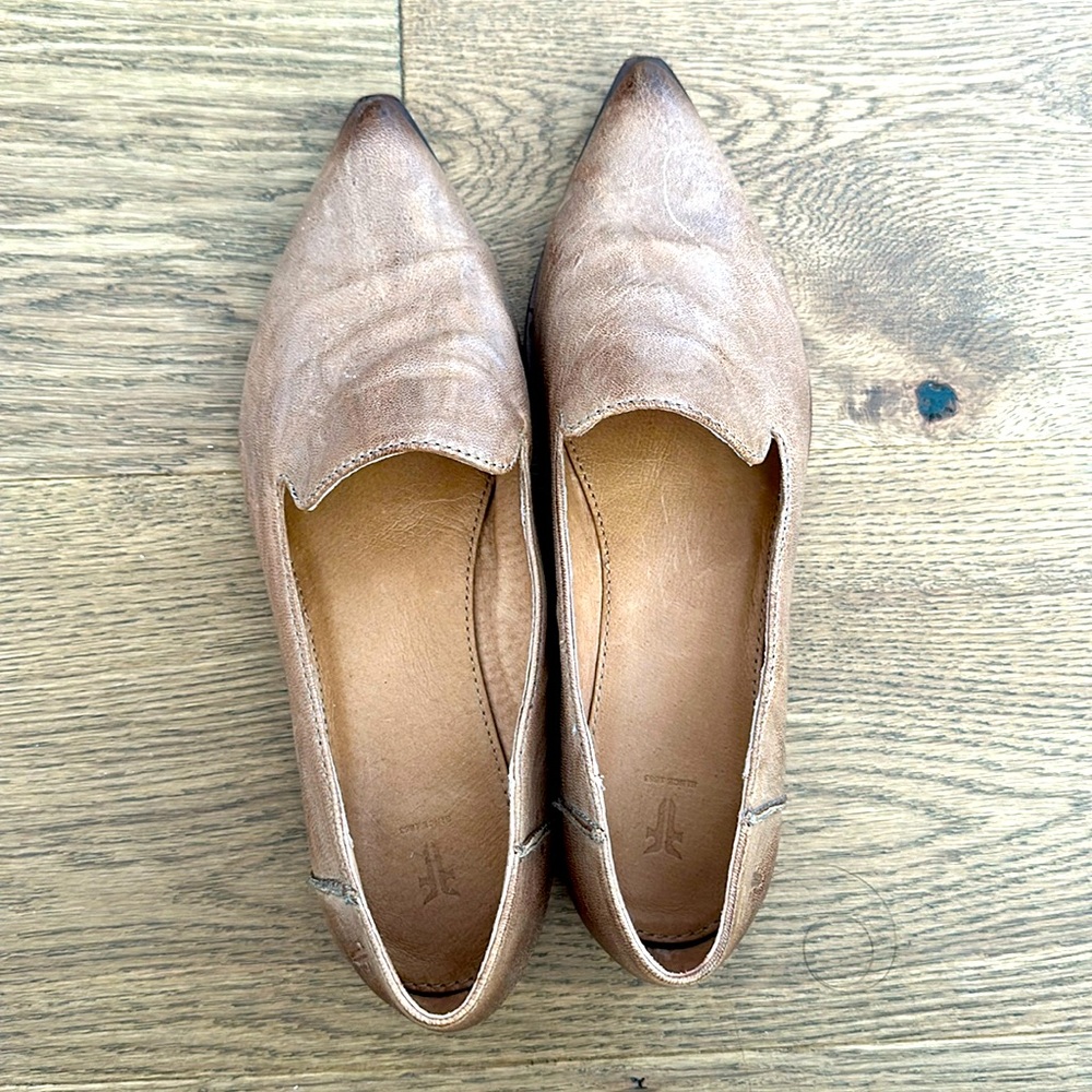 FRYE KENZIE VENETIAN flats size 7